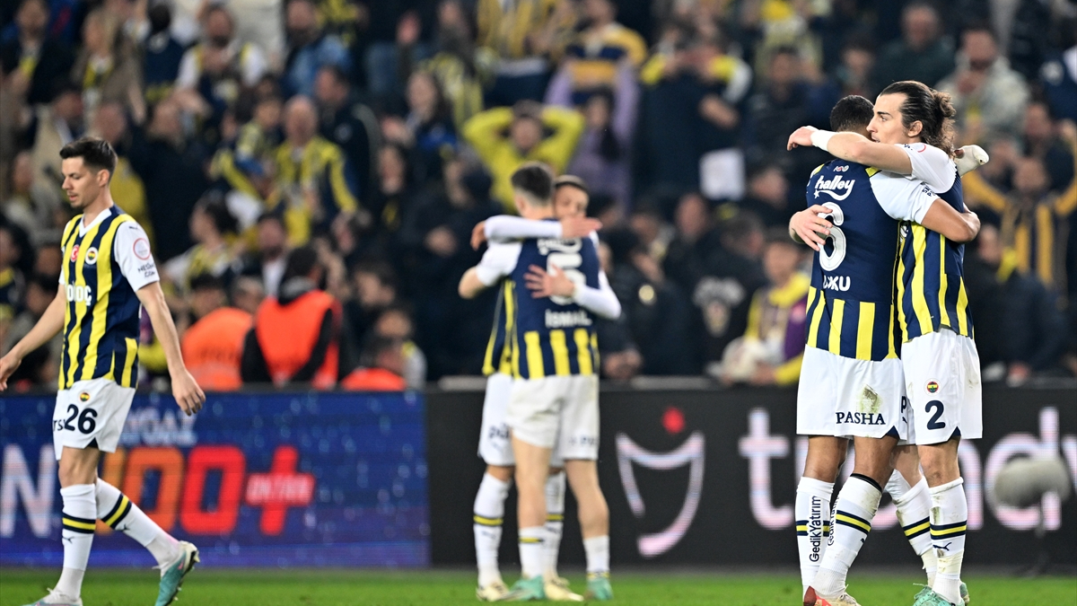 Fenerbahçe'nin Ankaragücü maçı kamp kadrosu belirlendi