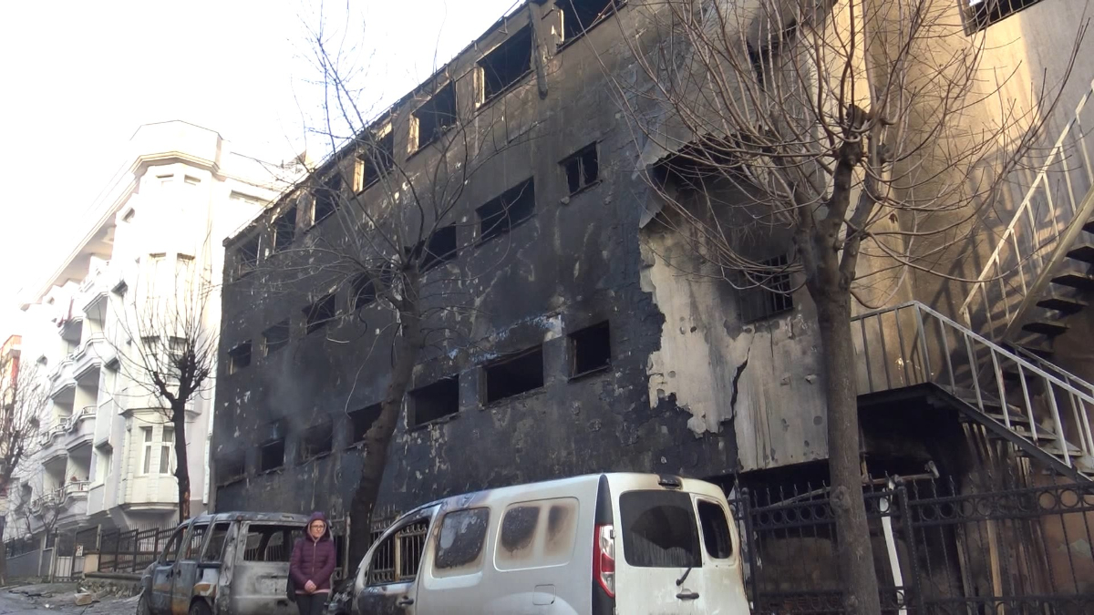 İstanbul'da korkutan fabrika yangınının hasarı ortaya çıktı