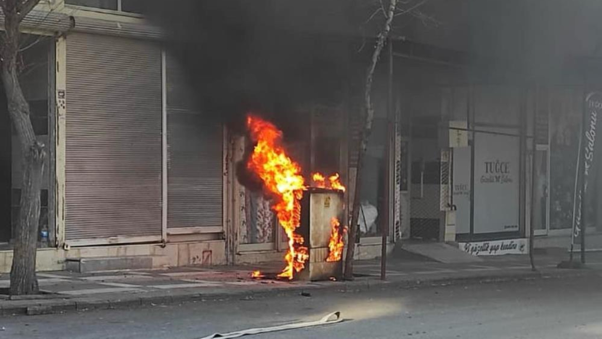 Şanlıurfa'da elektrik panosu patladı