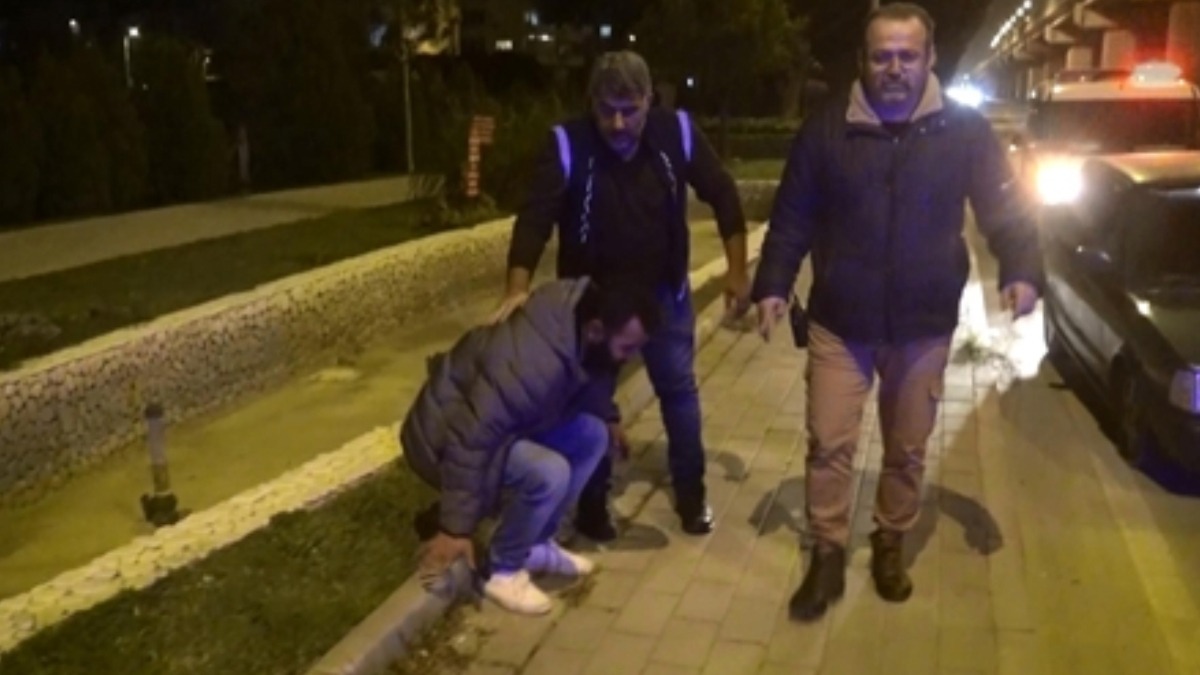 Antalya'da direksiyon başında uyuyakaldı: 2,37 promil alkollü çıktı
