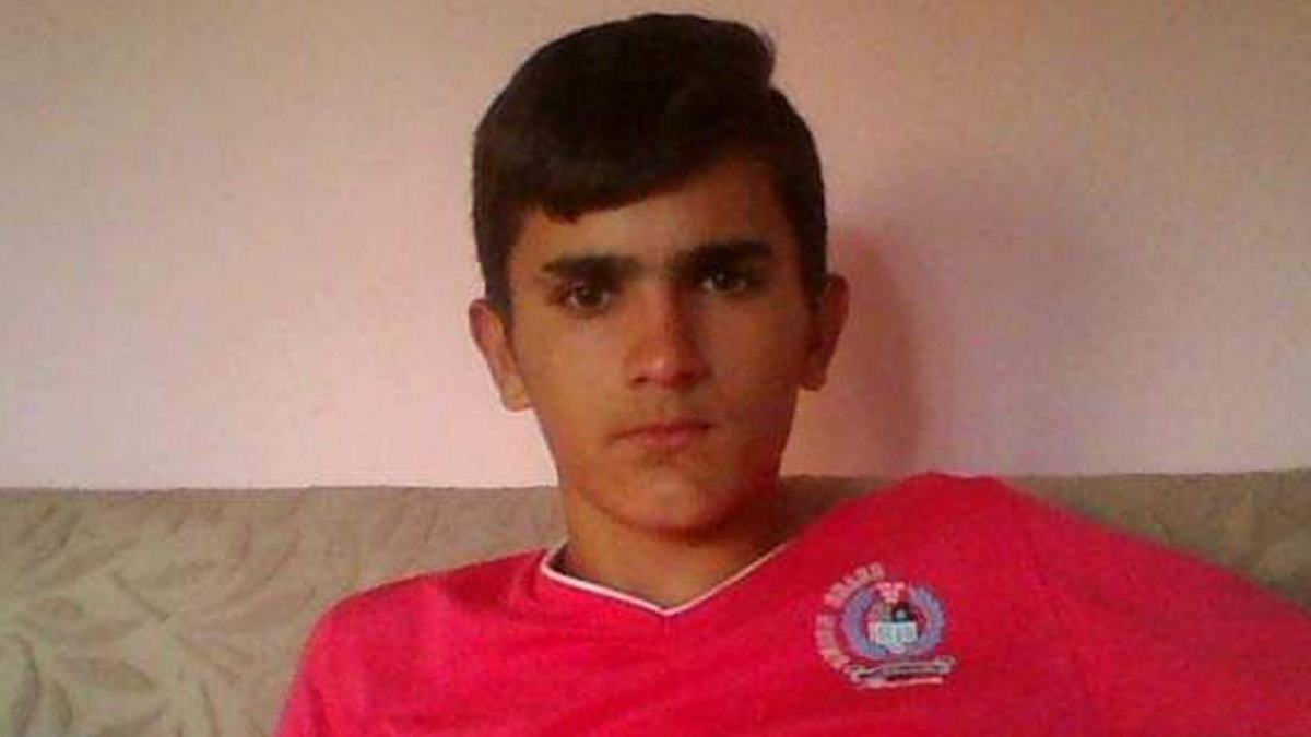 İzmir'de bıçaklanıp kendi imkanlarıyla hastaneye giden 3 kişiden biri öldü