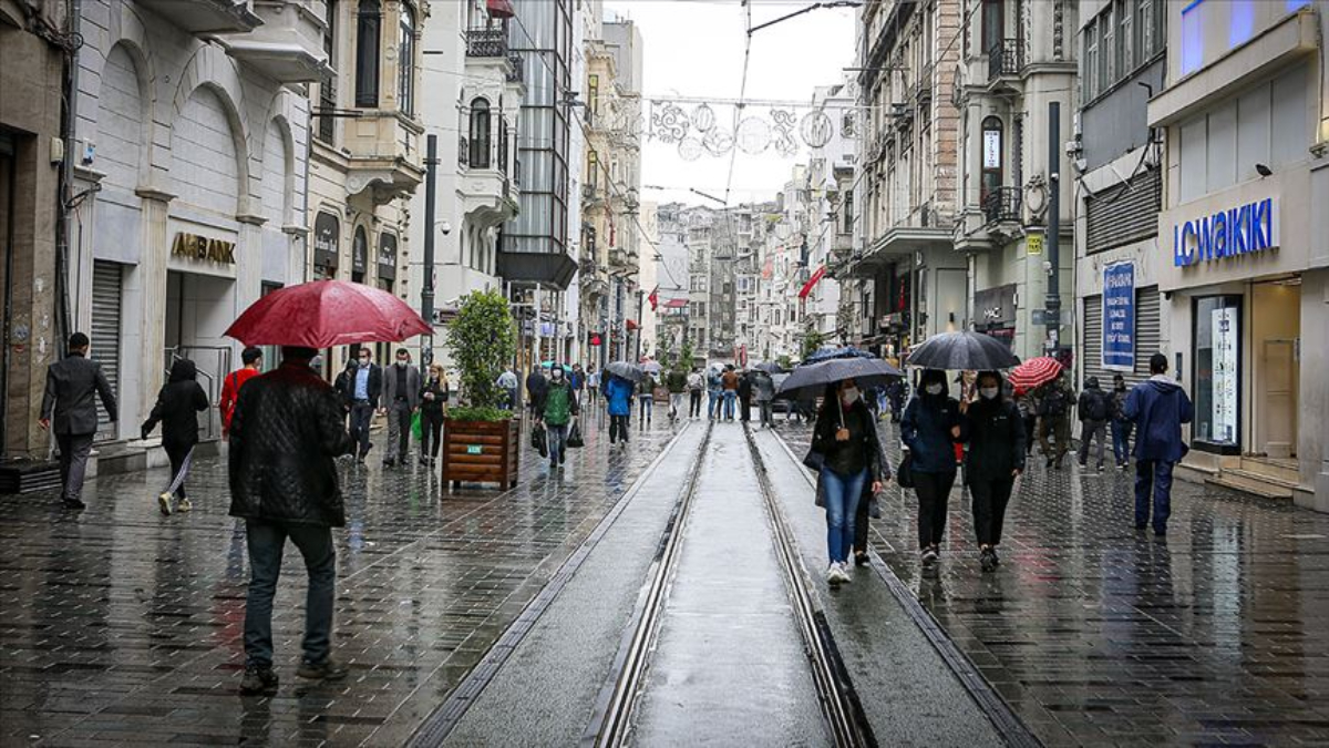 İstanbul'da sisli hava hafta sonu yerini yağışa bırakacak