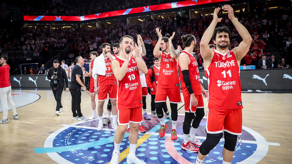 A Milli Erkek Basketbol Takımı'nın dünya sıralaması değişmedi