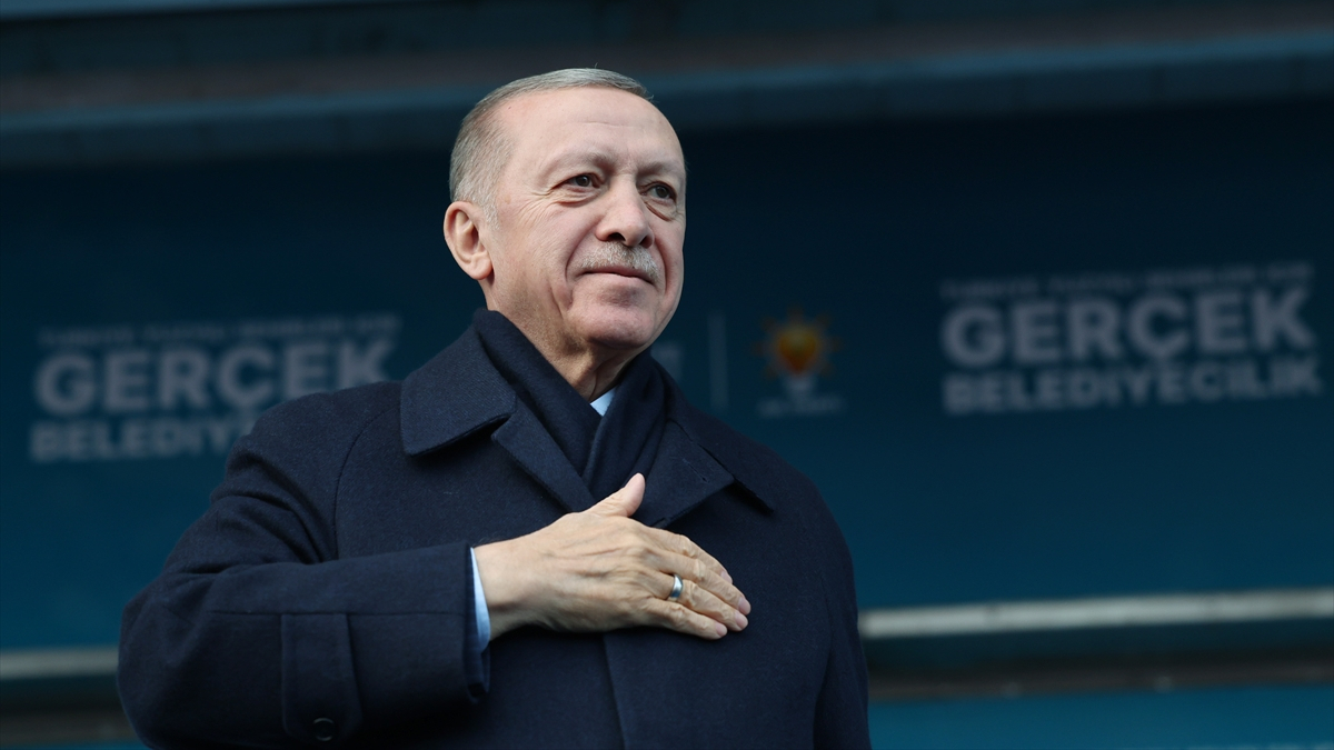 Cumhurbaşkanı Erdoğan'dan emeklilere: Biz muhalefet gibi hayal taciri değiliz