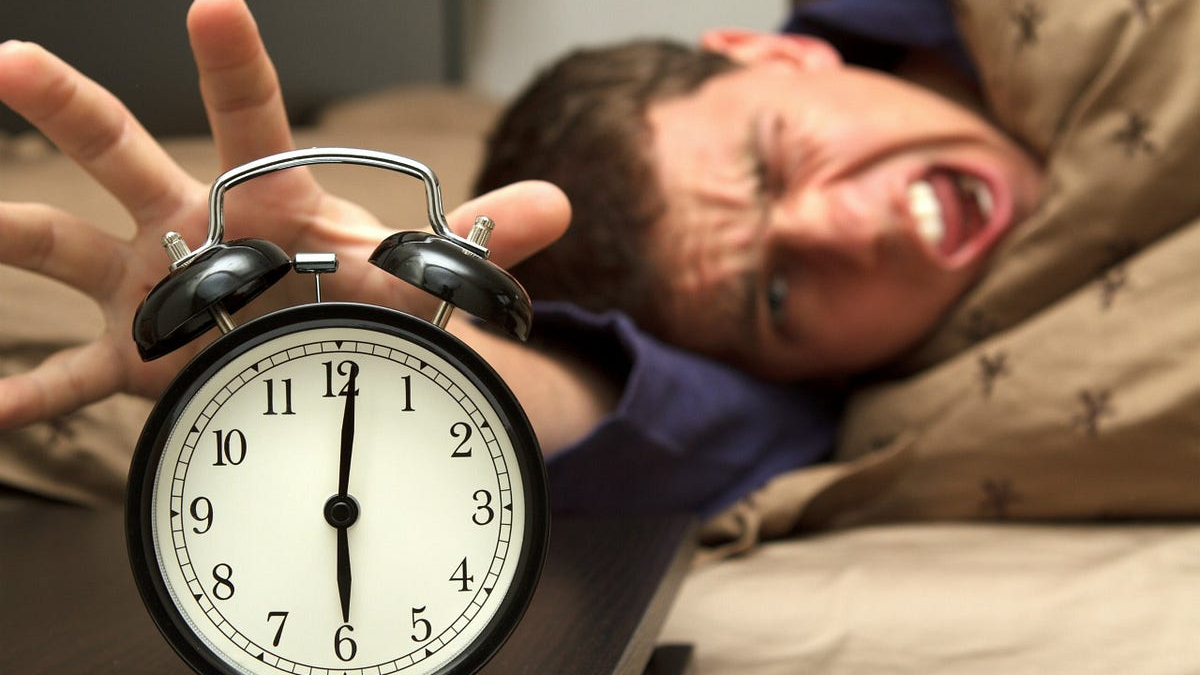 Alarm sesiyle uyanmanın zararları! Bedeni ve ruhu tüketiyor...