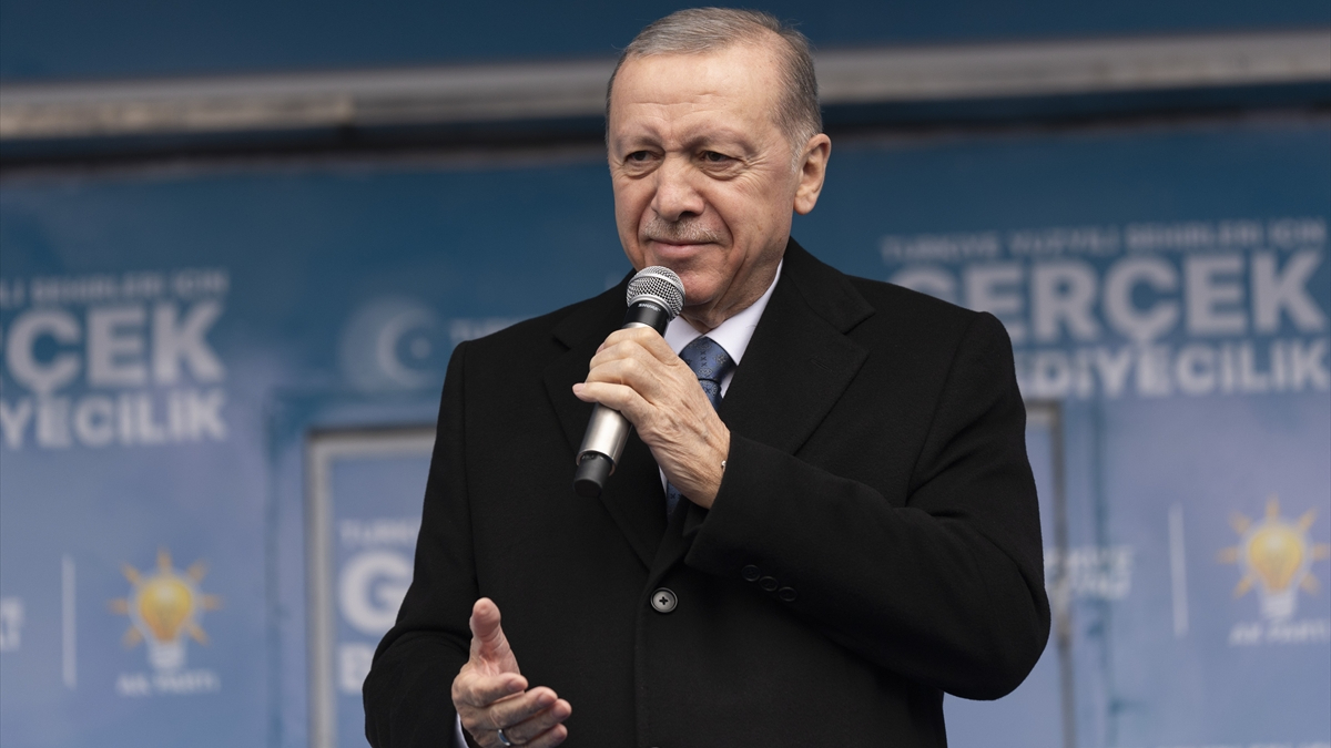 Cumhurbaşkanı Erdoğan'a Şanlıurfa'da coşkulu karşılama