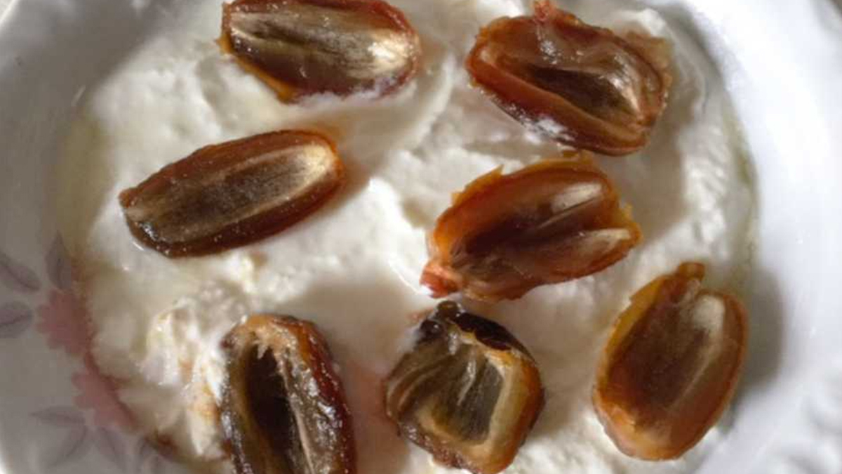 Yoğurda hurma ekleyip yiyin, mum gibi eriyin