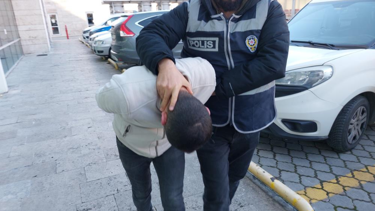 Samsun'da kar maskesi takıp patronuna götürülen parayı gasbetti