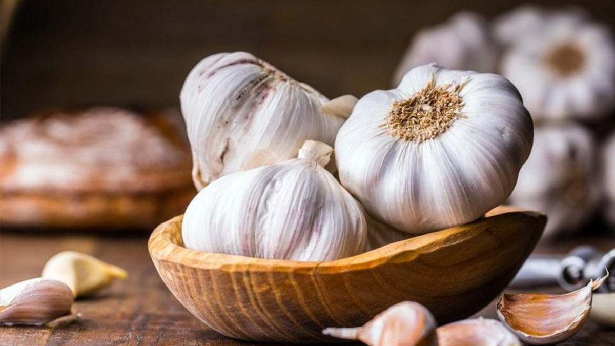 Yemeklerin suyuna tüm sarımsak atın, faydaları ikiye katlanacak