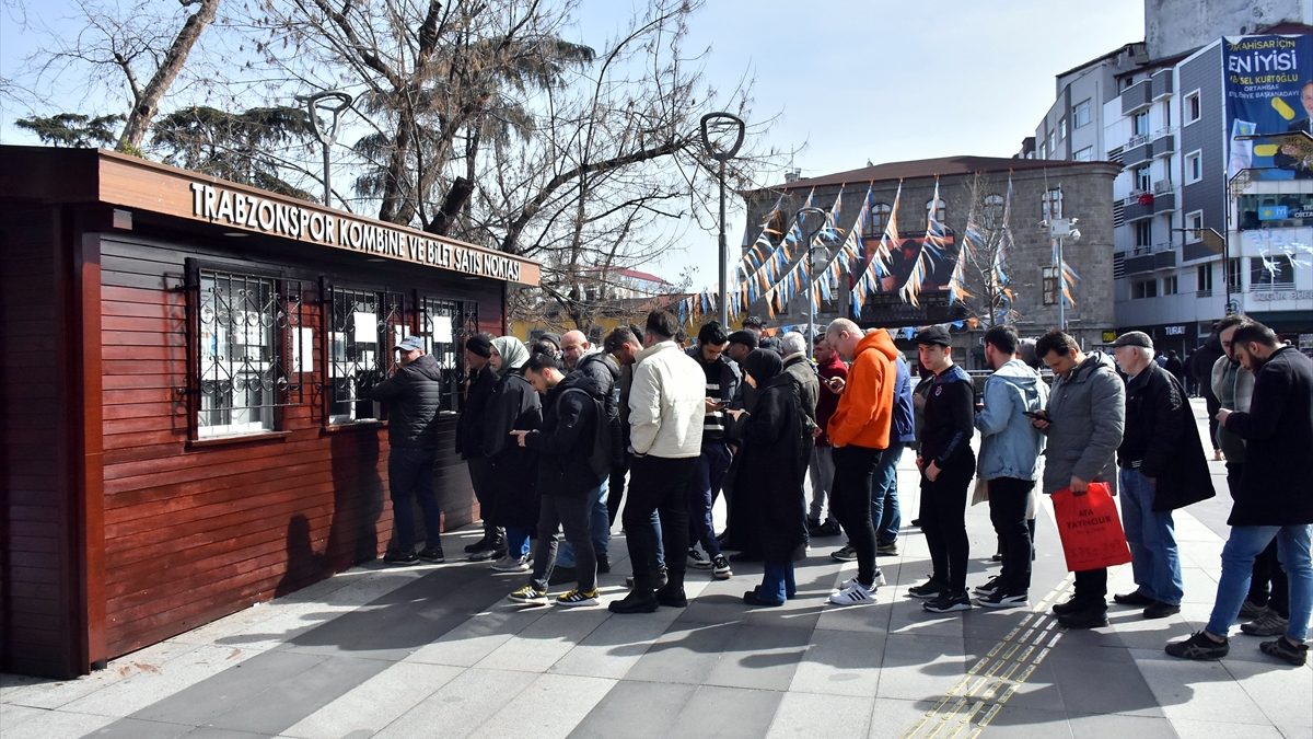 Trabzonspor - Fenerbahçe maçının biletleri satışta