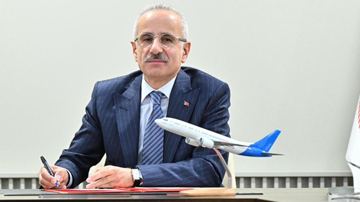 Abdulkadir Uraloğlu: Hava yolu yolcu sayısında şubatta rekor artış yaşandı