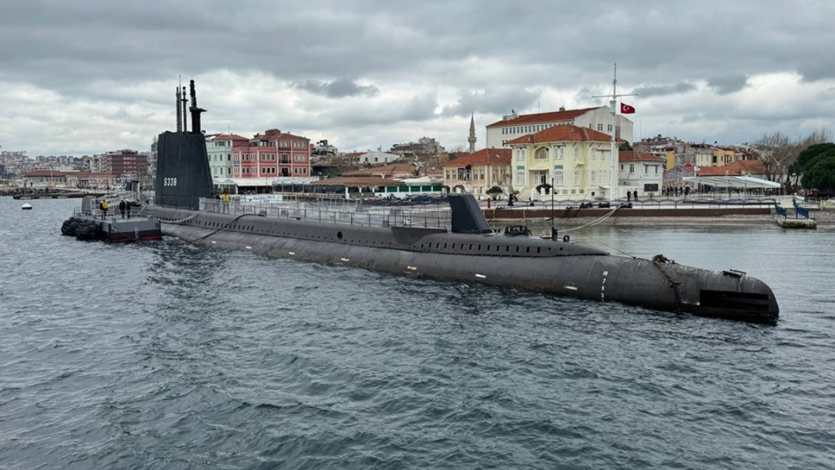 Türkiye'nin ilk denizaltı müzesi TCG Uluçalireis, kapılarını halka açıyor