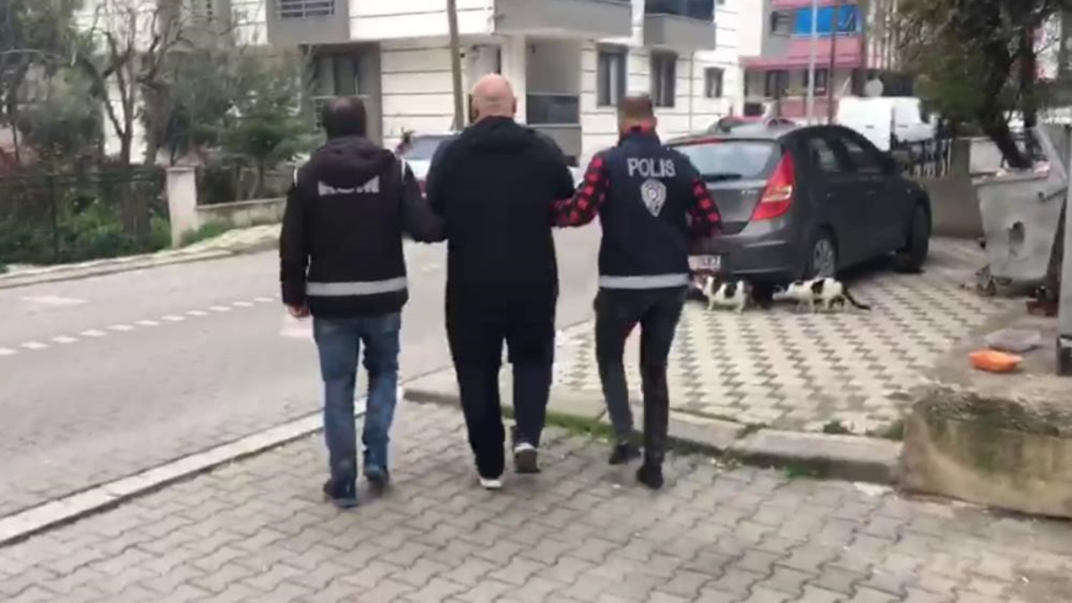 Denizli'de kumarbazlara gece operasyonu: 24 gözaltı