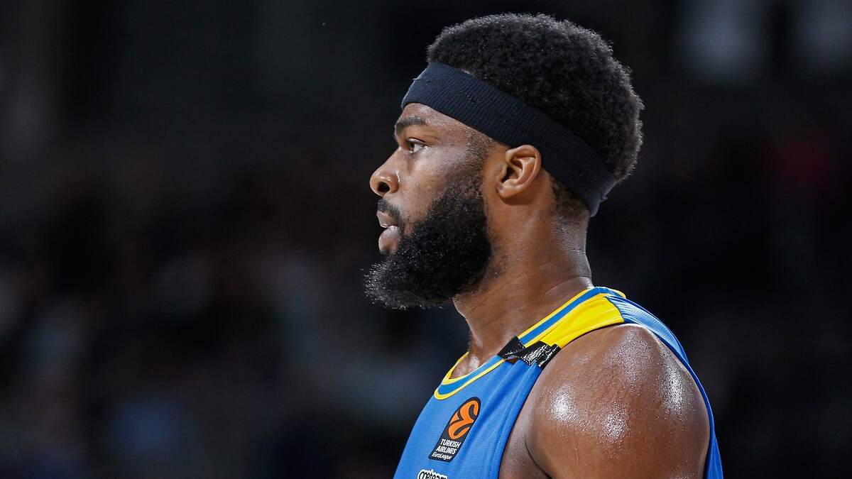 EuroLeague'de haftanın MVP'si Josh Nebo