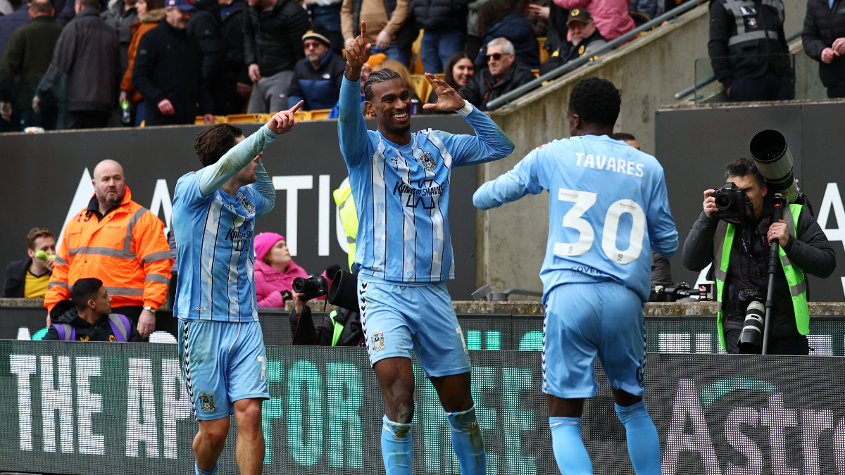 İngiltere'de müthiş son! Coventry 37 yıl sonra FA Cup'ta yarı finale yükseldi