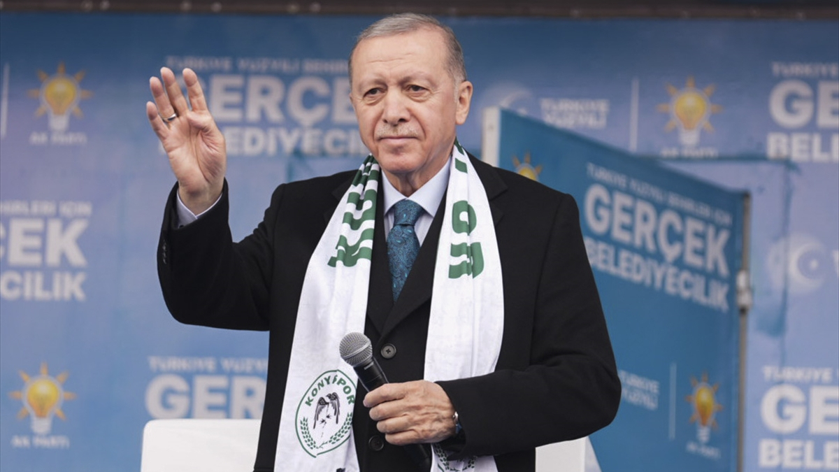 Cumhurbaşkanı Erdoğan: Erdoğan husumeti ile AK Parti oylarına gözlerini dikenleri anlamıyoruz