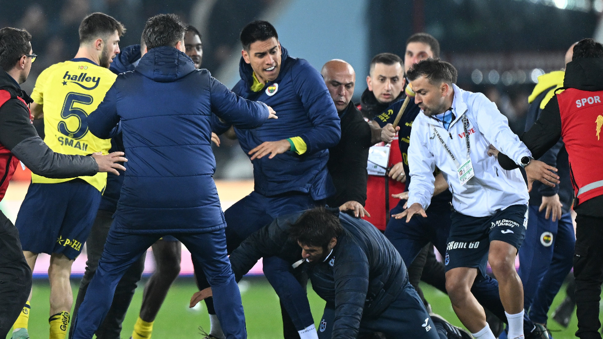 İrfan Can Eğribayat'tan Egemen Korkmaz tepkisi: Ekmek yediğin yere ihanet ettin