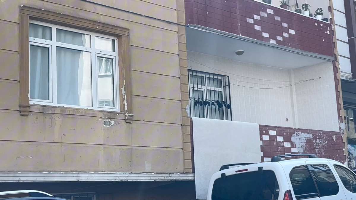 İstanbul'da 5 aylık bebek uyurken kustu: Boğularak hayatını kaybetti