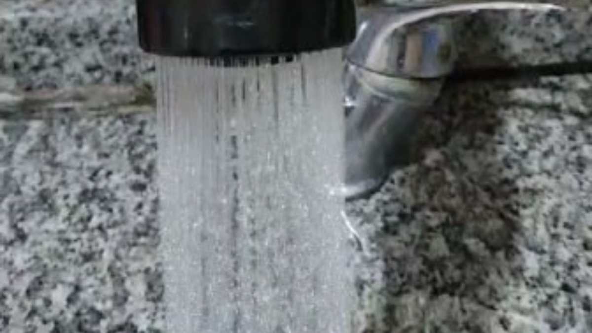 İstanbul'da İSKİ'nin şebekesinden gelen koku: Sultangazililer tedirgin