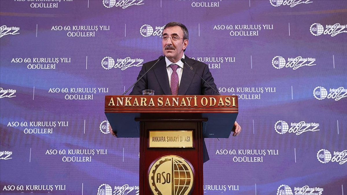 Cevdet Yılmaz: 2026 için tek haneli enflasyona yeniden dönüşü öngörüyoruz