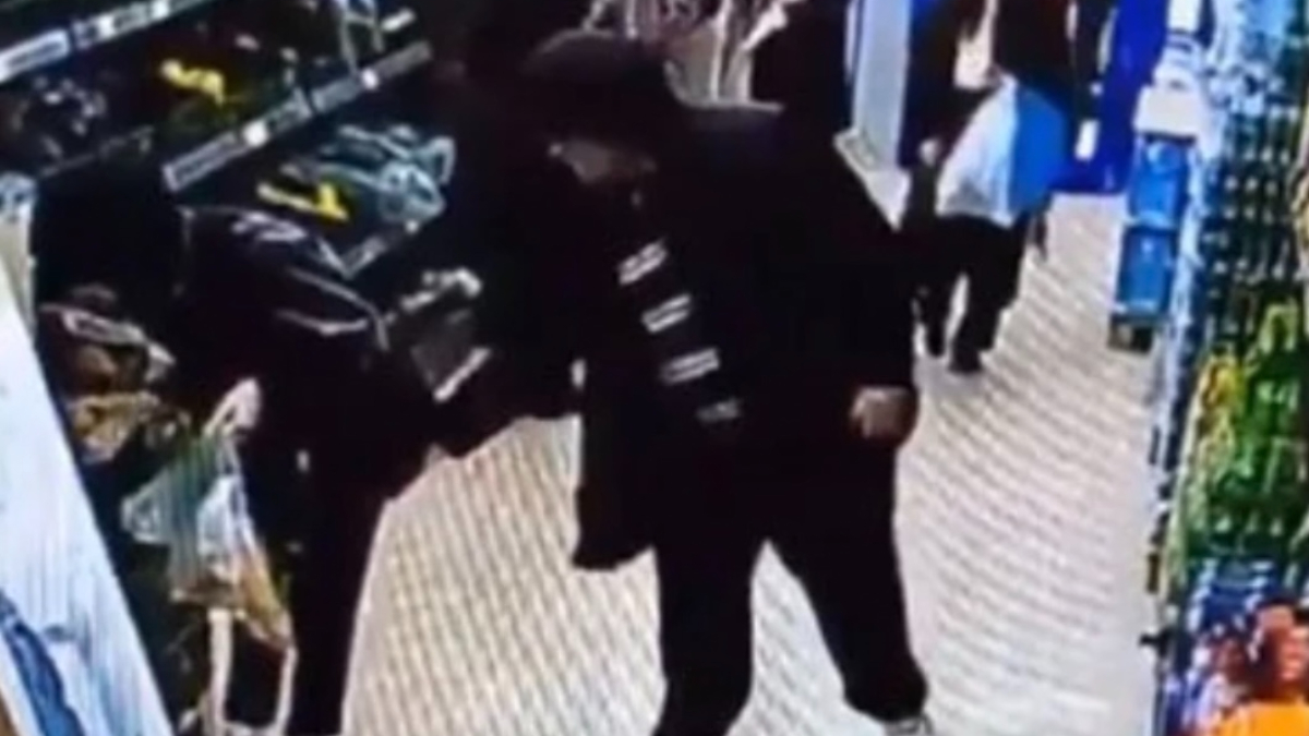 Kırklareli'nde markette alışveriş yapan kadını taciz etti