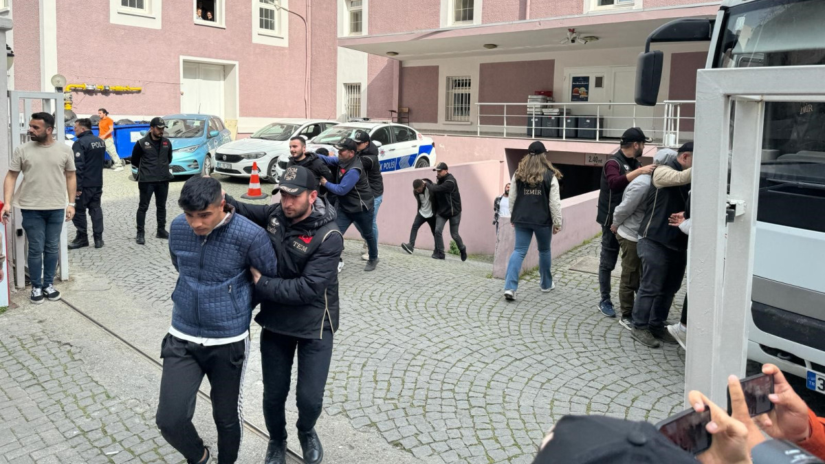 İzmir'deki Nevruz kutlamasında 'terör propagandası' yapan 36 kişi adliyede