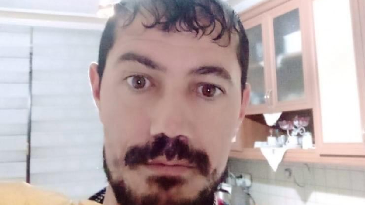 Ankara'da eşinin boğazını kesti: Oğlu ağır yaralandı