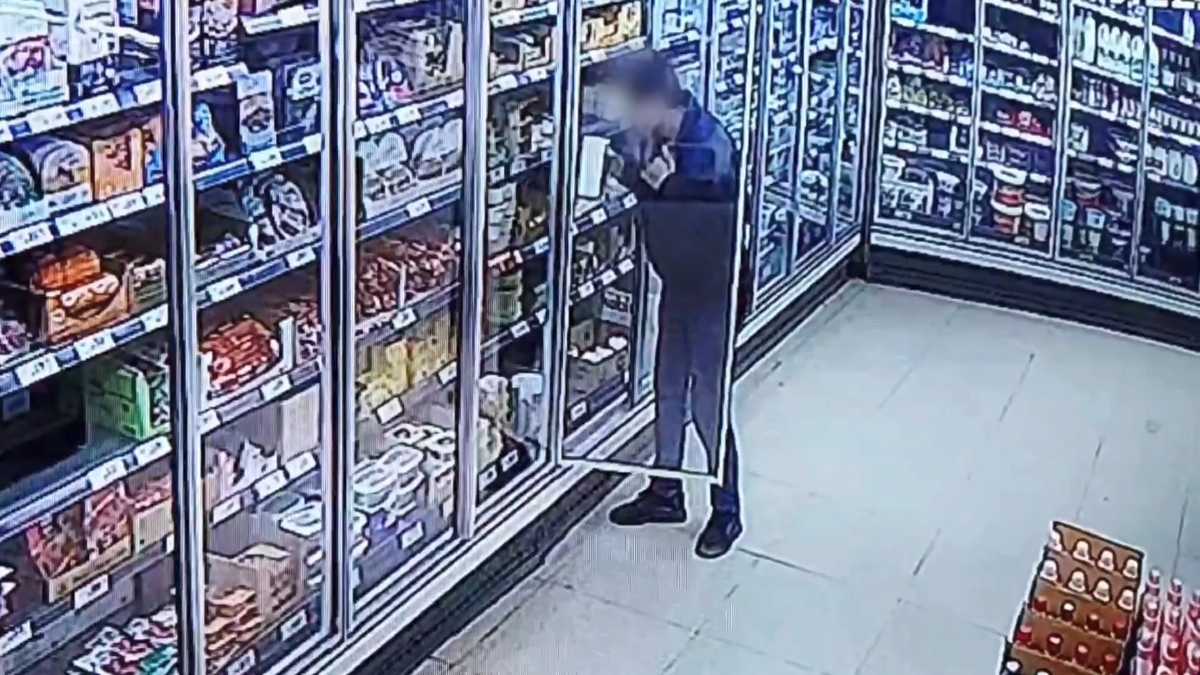 Esenyurt'ta market hırsızını çalışan yakaladı