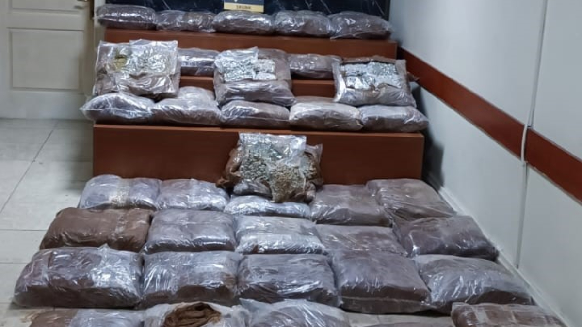 Sakarya merkezli 3 ilde uyuşturucu operasyonu: 111 milyon TL'lik vurgun yapıldı