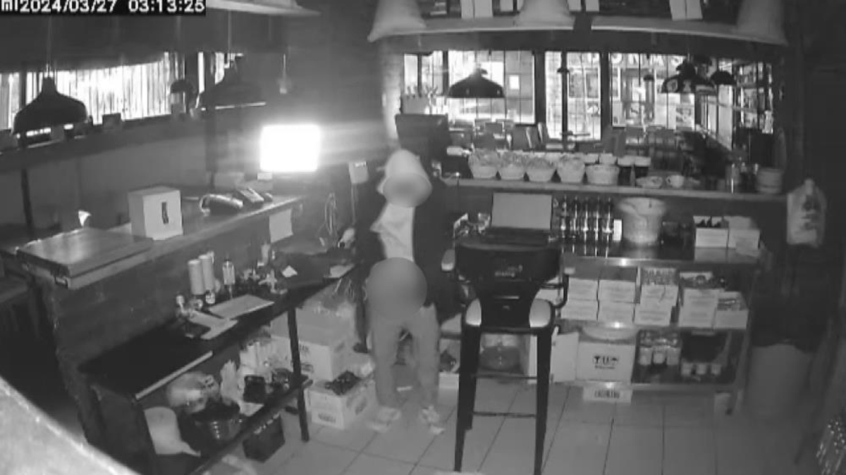 Ankara'da hırsız, girdiği dükkanın ortasına tuvaletini yaptı