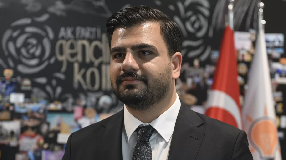 AK Parti Gençlik Kolları Başkanı Eyyüp Kadir İnan gençlere seslendi
