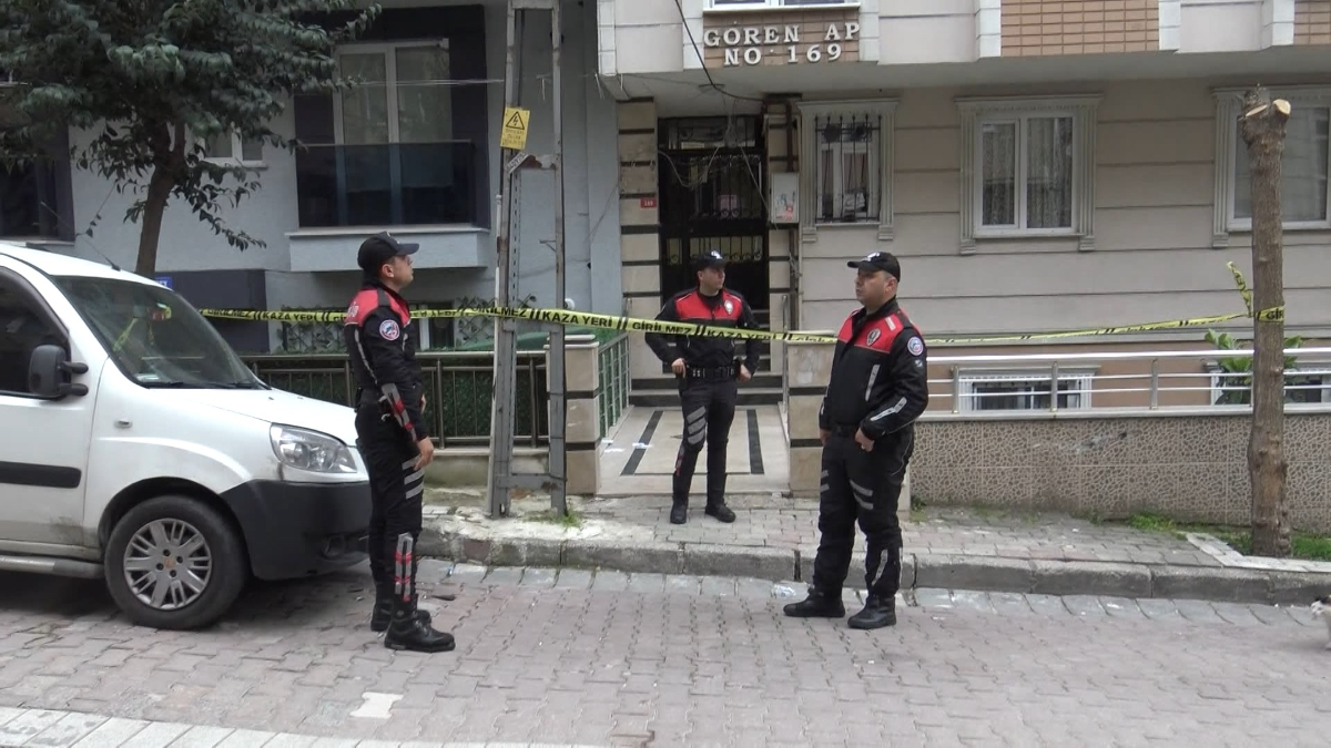 İstanbul'da dehşet 3 çocuğunun annesini öldürdü