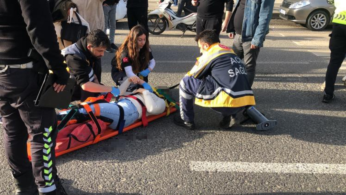 Tekirdağ'da yaya geçidinde otomobilin çarptığı yayanın ayağı kırıldı