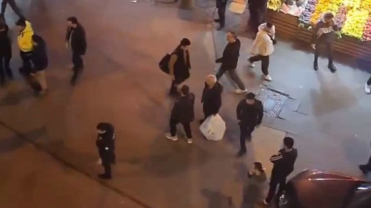 İstanbul'da sokak ortası silahlar çekildi: 1 kişi yaralandı