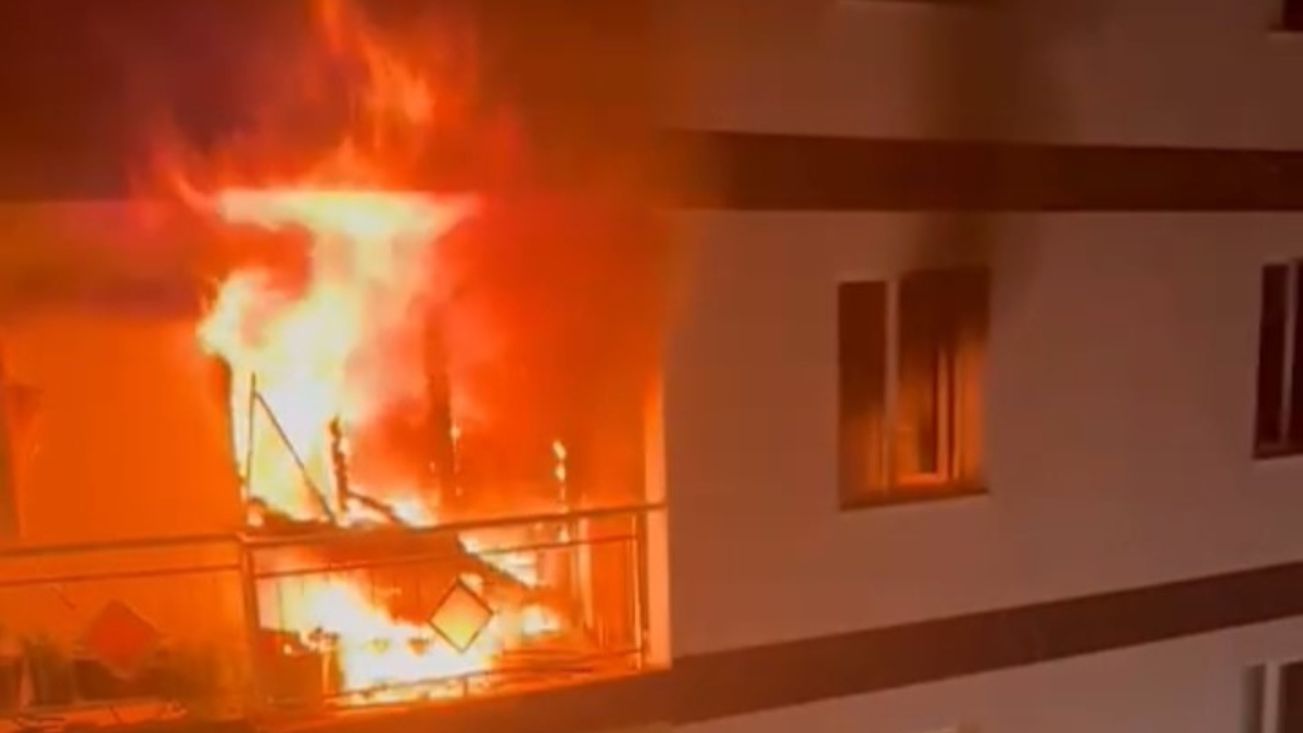 İzmir'de korkutan yangın! Mahsur kalan babası için çığlık attı