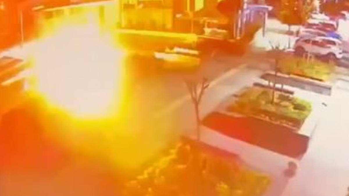 İstanbul'da bir adam 3 dükkana el bombası attı: Kayıplara karıştı