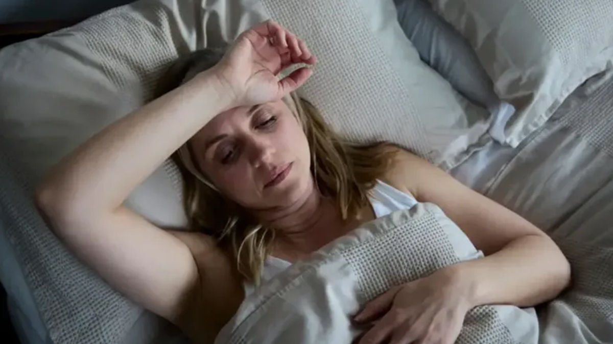 Gece uyurken terleyenler yandı! Bakın sebebi neymiş…