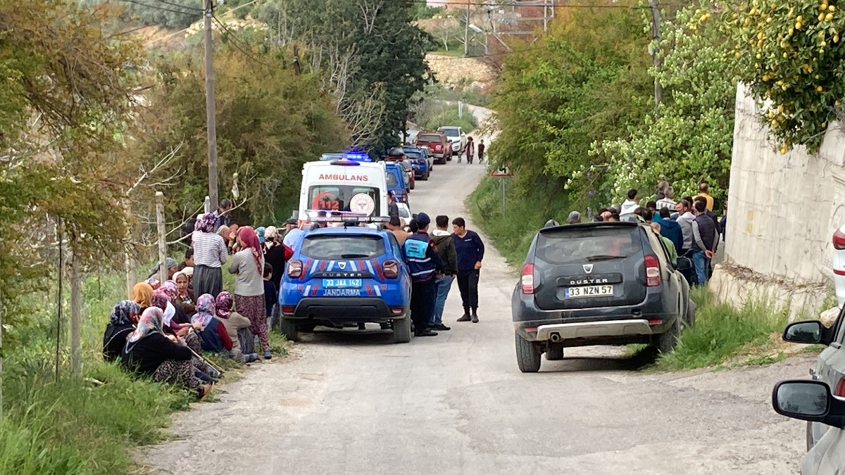 Mersin'de alevler içinde kaldılar: Bi aile yanarak can verdi