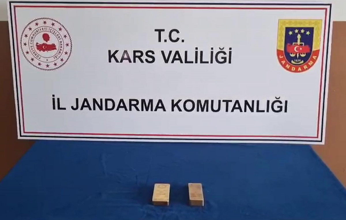 Kars'ta beline bağladığı kaçak külçe altınla yakalandı: Değeri 5 milyon!