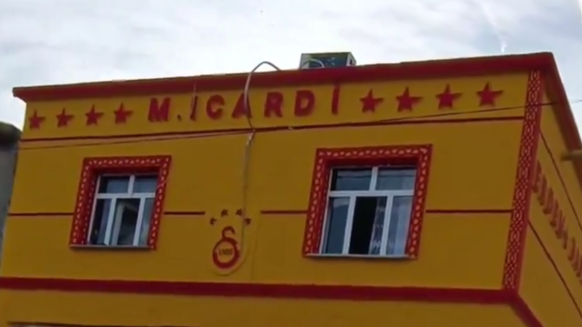 Galatasaray taraftarı, evine Mauro Icardi'nin ismini yazdırdı