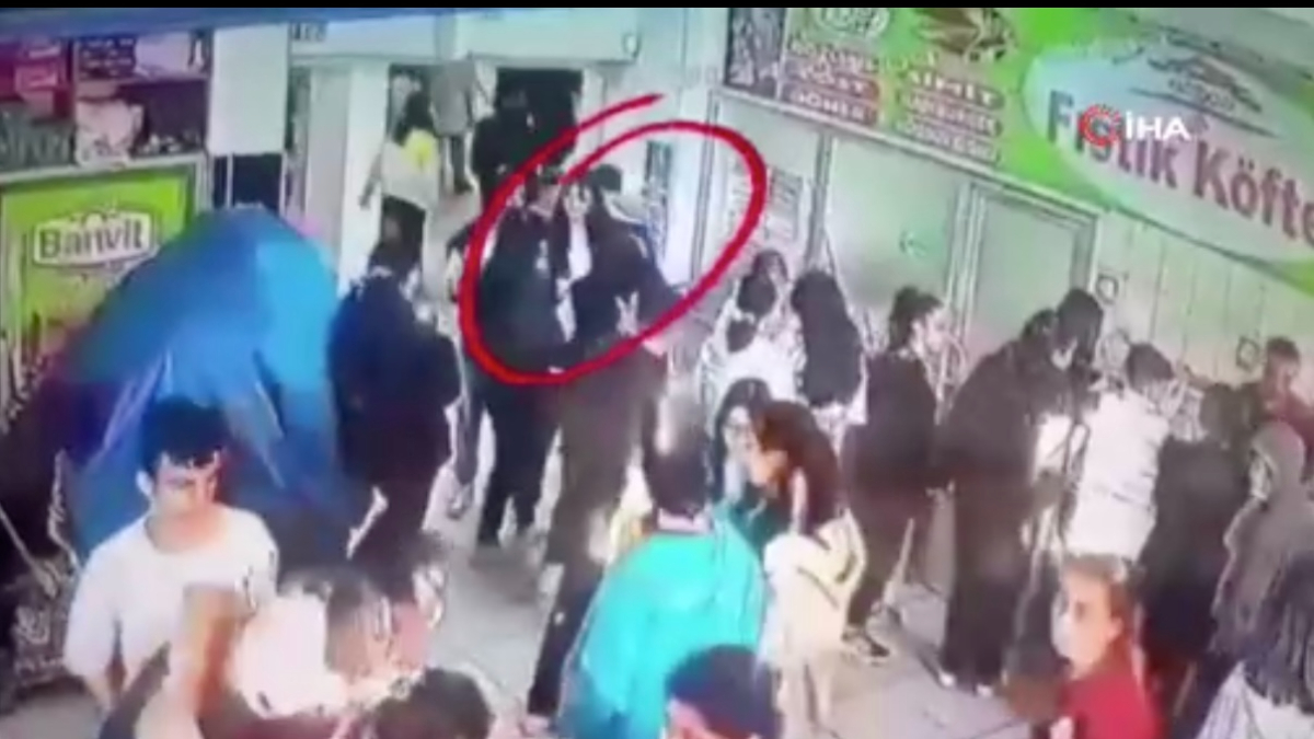 Gaziantep'te öğretmenin Heimlich manevrası öğrencinin hayatını kurtardı