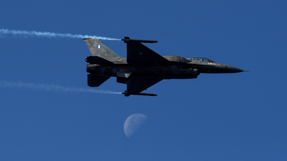Yunanistan, 32 adet F-16 savaş uçağını Ukrayna'ya devredebilir