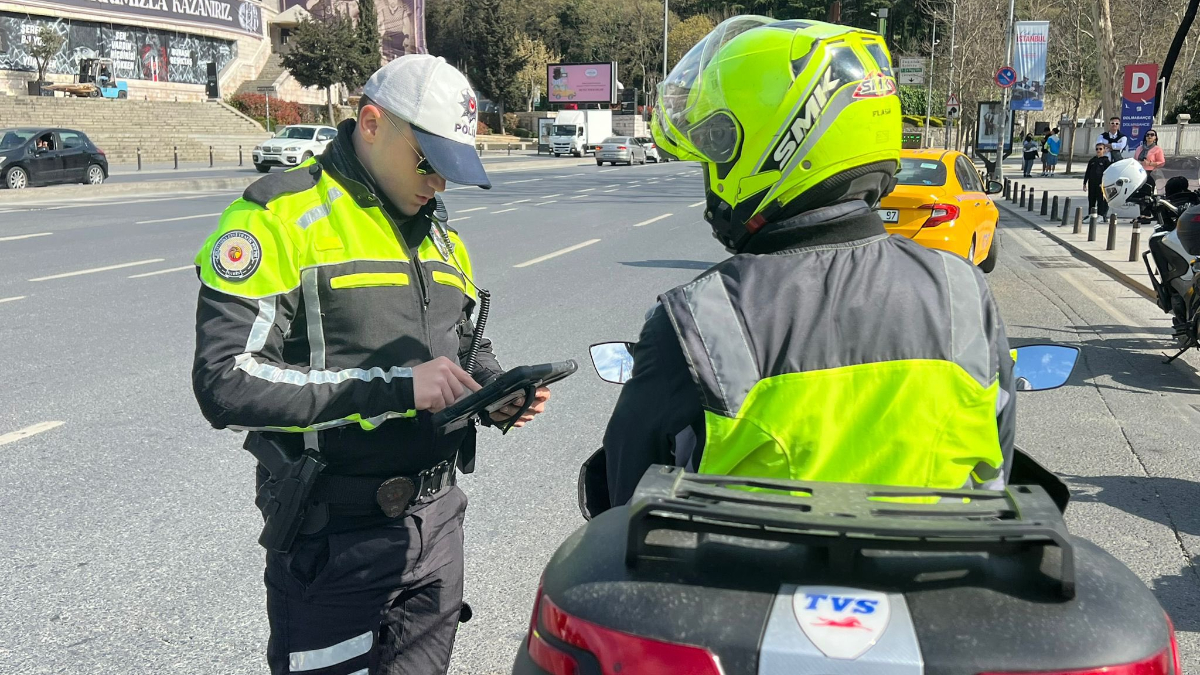 EGM 1 haftalık trafik uygulamasını paylaştı: 45 bini aşkın sürücüye ceza yağdı