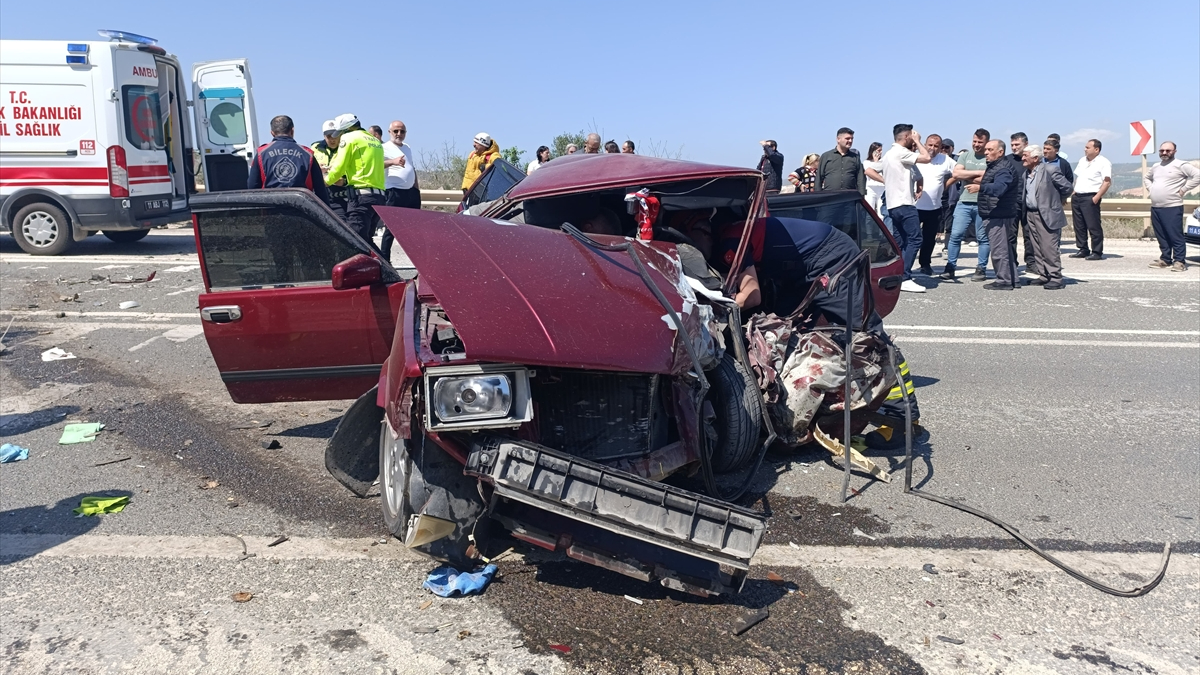 Bilecik'te can pazarı! Trafik kazasında 9 kişi hastanelik oldu