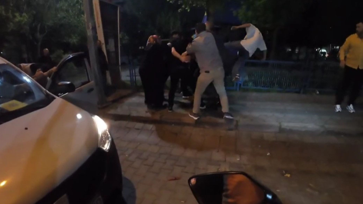 İstanbul'da kaza sonrası çıkan kavgada yumruklar konuştu