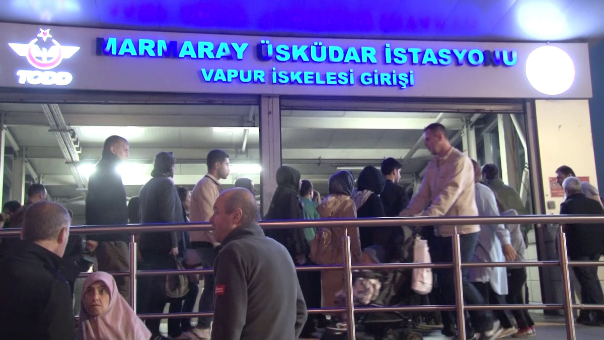 Marmaray'da bayram yoğunluğu yaşandı