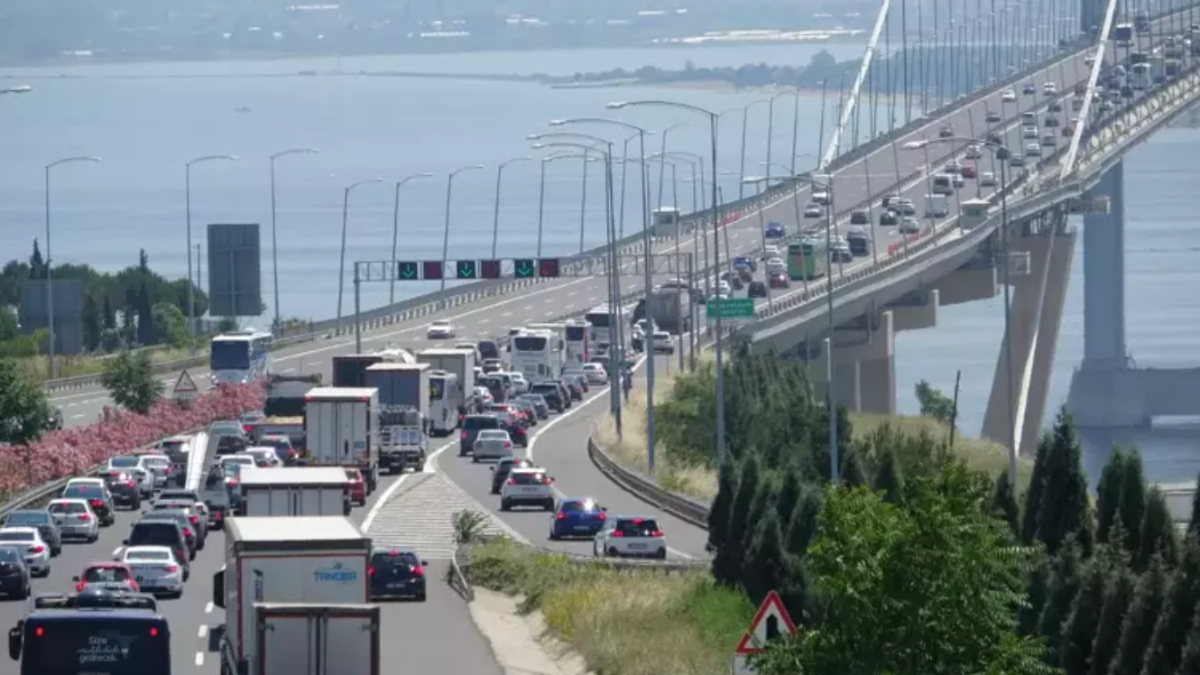 Osmangazi Köprüsü’nden yeni rekor: Bir günde 117 bin 537 araç geçti