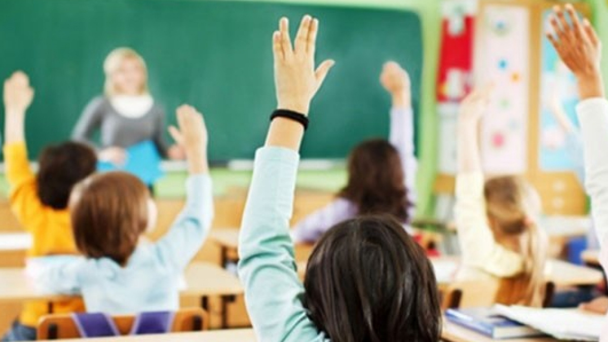 Ara tatil bitti mi, yarın okullar var mı? 15 Nisan Pazartesi okullar...