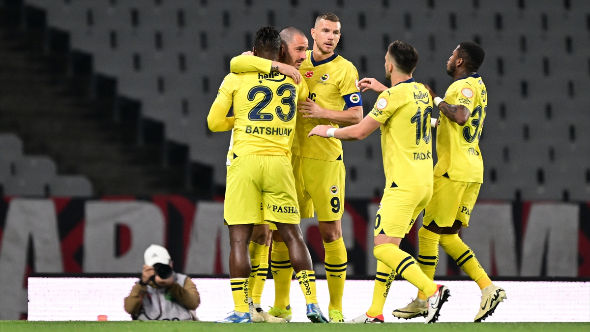 Fenerbahçe, Fatih Karagümrük karşısında üç puanın sahibi oldu