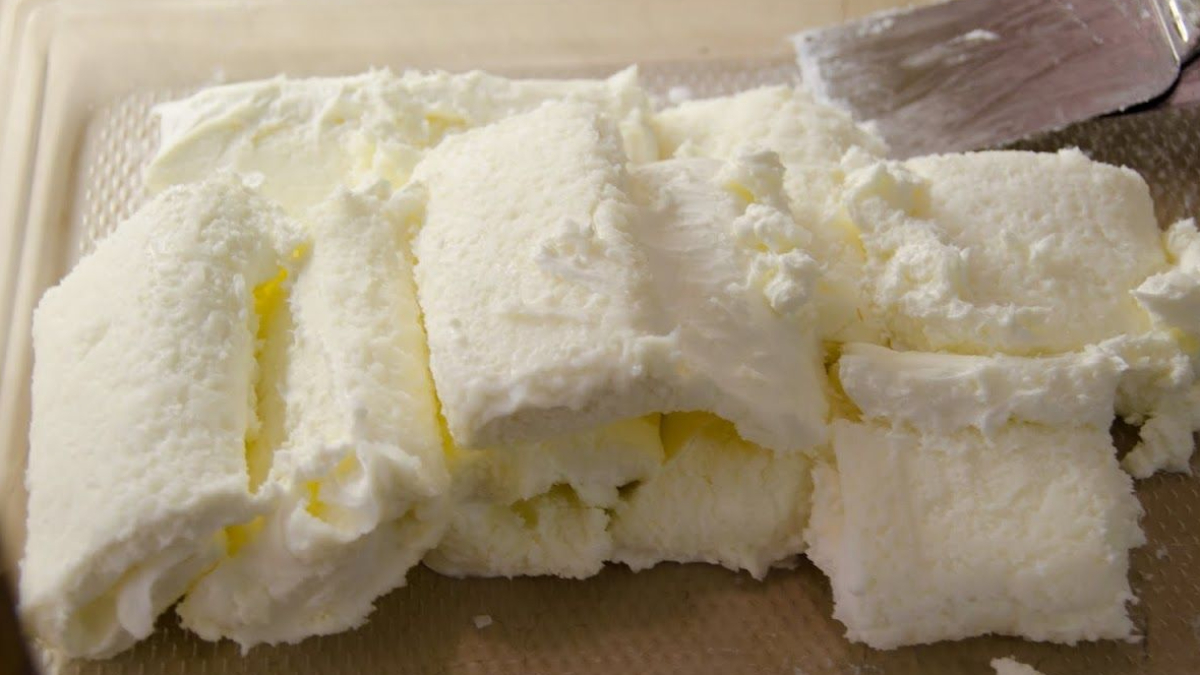 Sütü bu şekilde bekletin, sabaha rulo rulo kaymak yiyin...